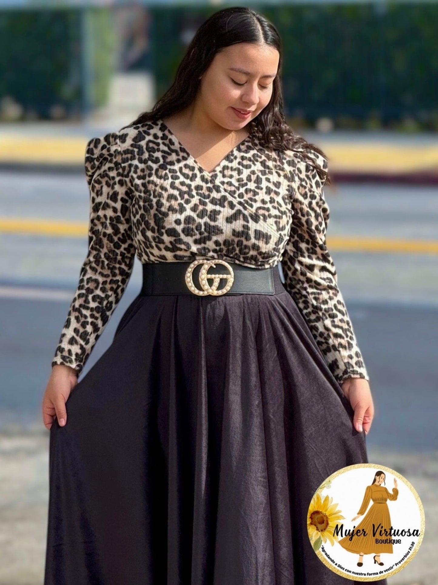 Cinto Negro con Perlas