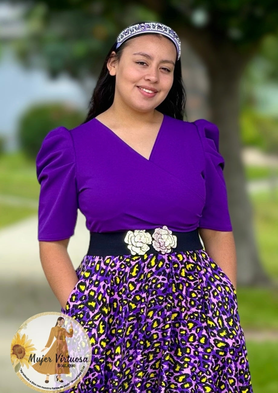 Cinto Negro con Rosas Tornasol