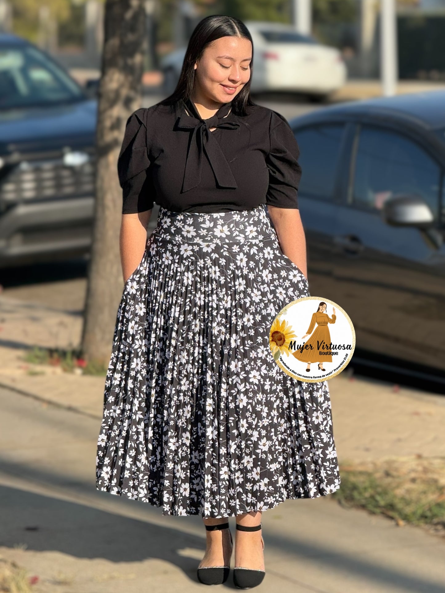 Black Floral Pleated Skirt