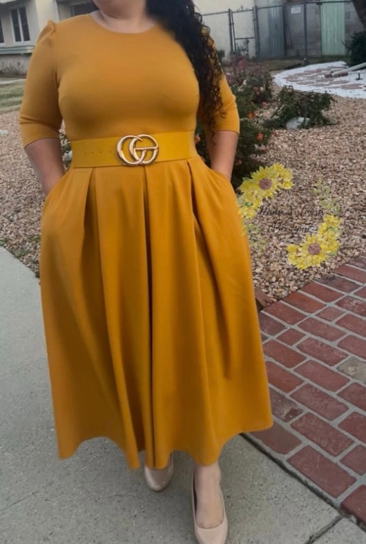 Jasmine Mustard Dress con Paletones
