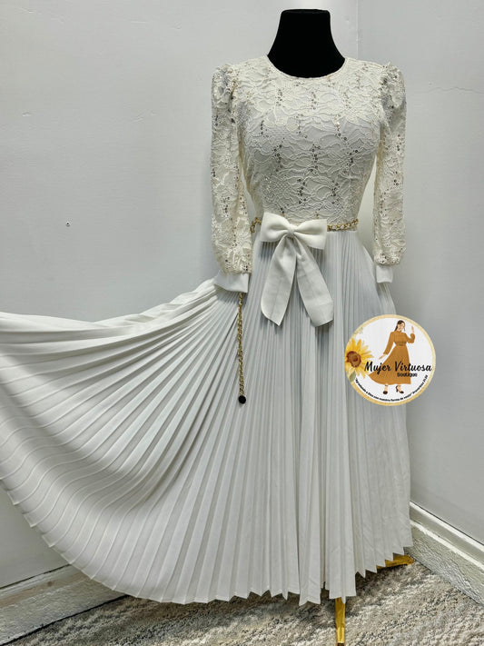 Ariana Perla Lace Pleated Dress
