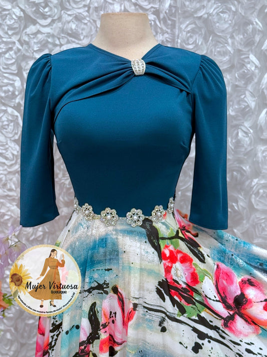 Elegant Silver Flowers Belt