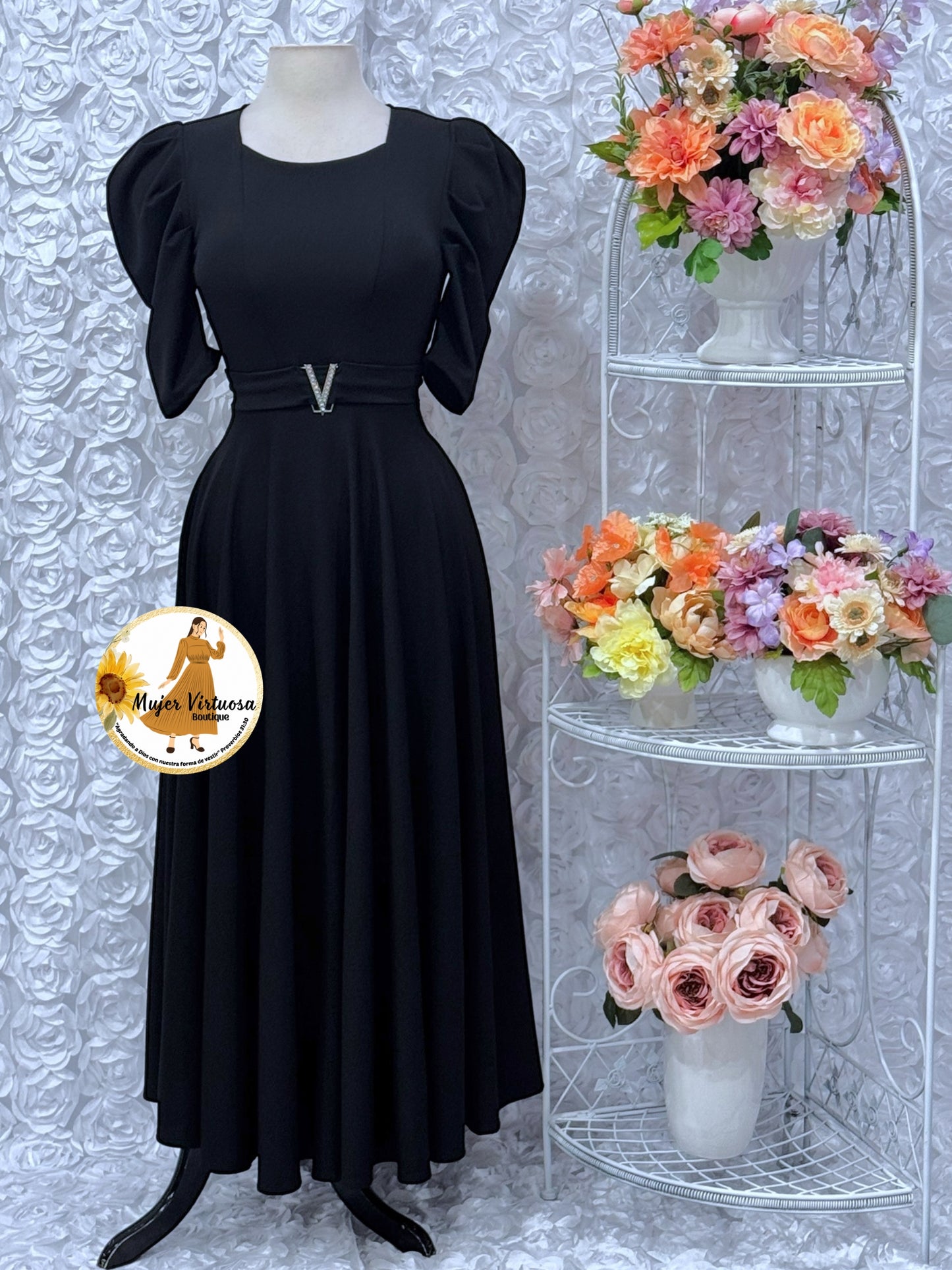 Lily Black Maxi Dress