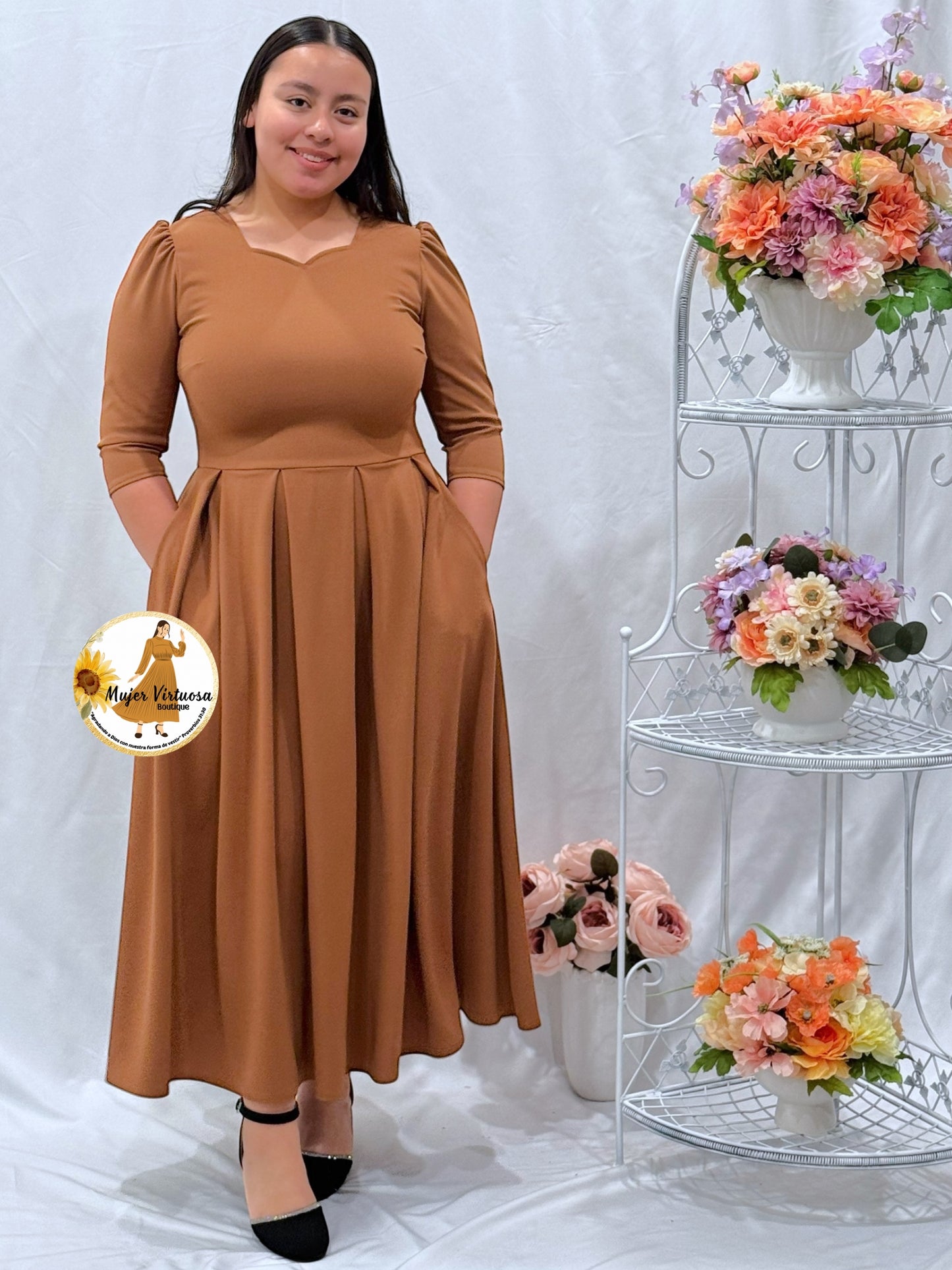 Jasmine Caramel Dress con Paletones