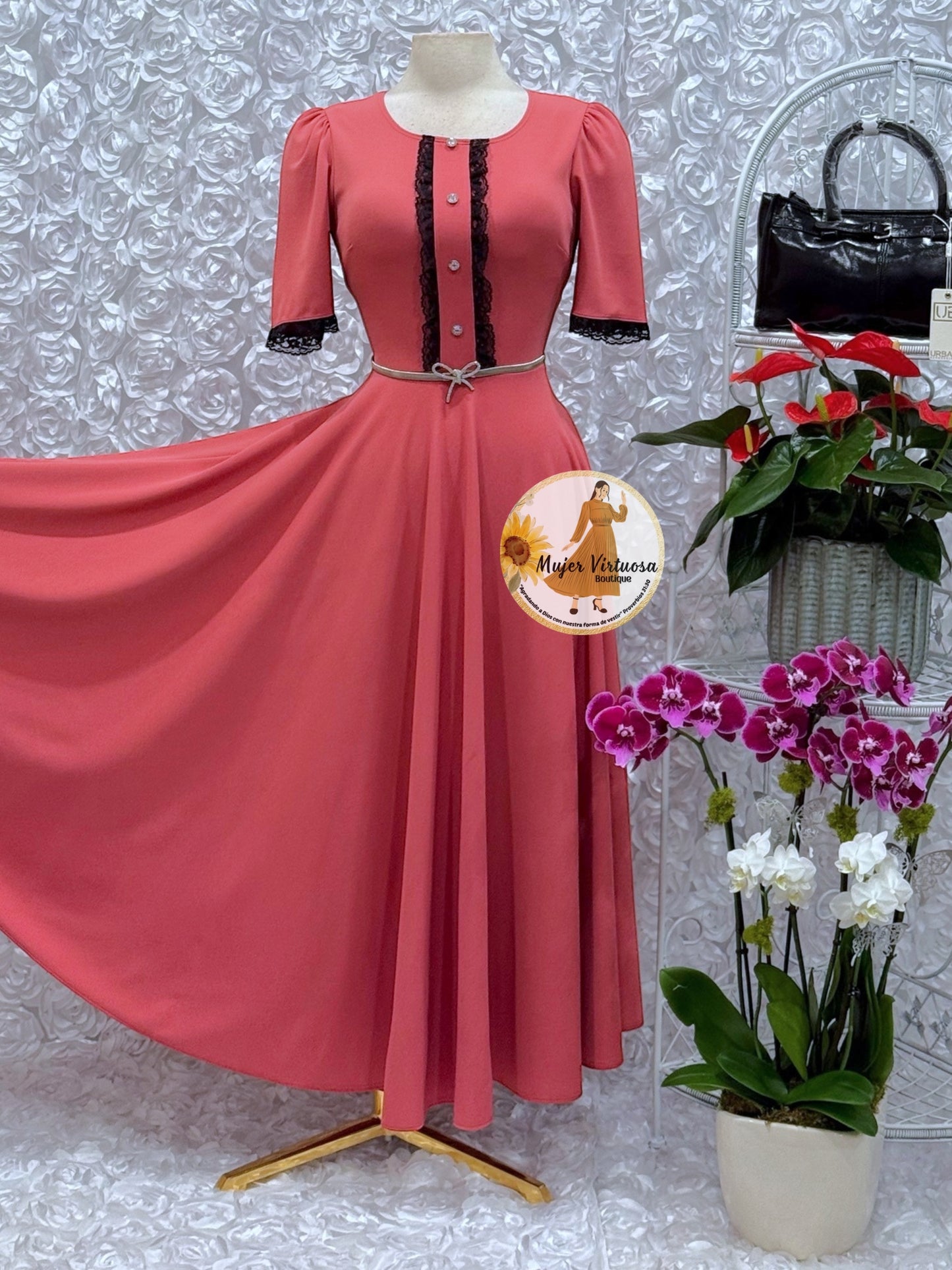 Eleanore Rosa Viejo Dress