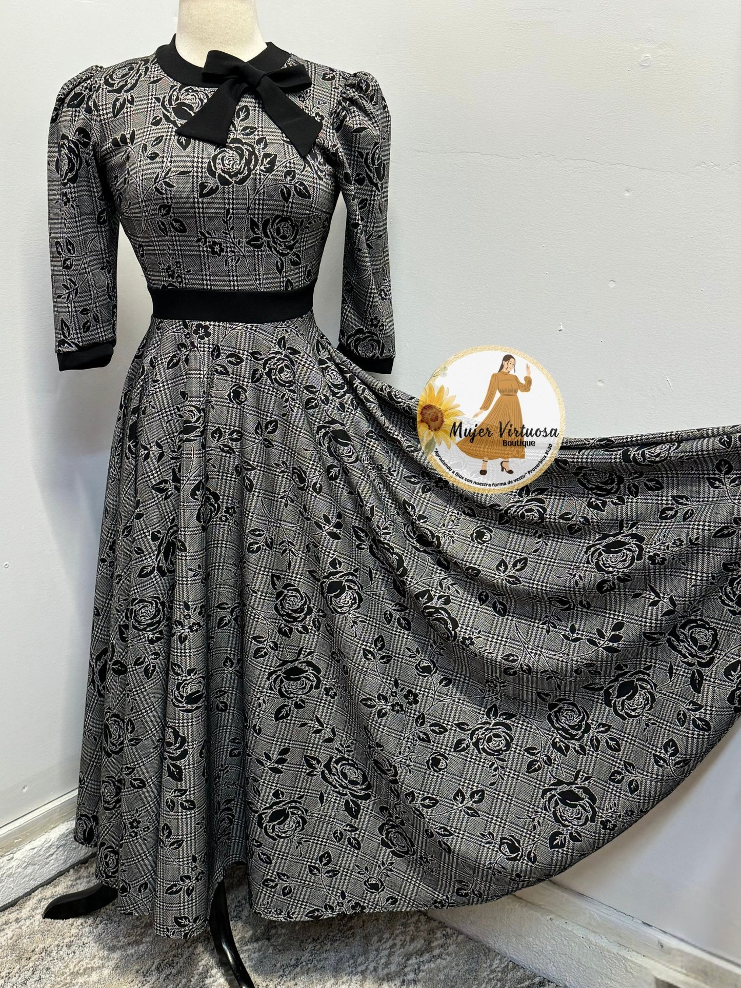 Juliette Black Roses Retro Dress