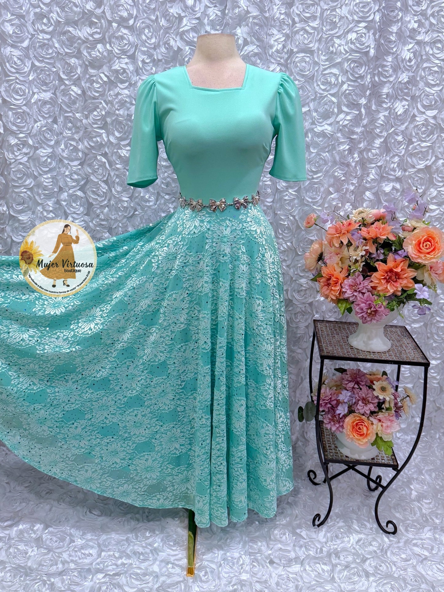 Leonor Mint Lace Dress