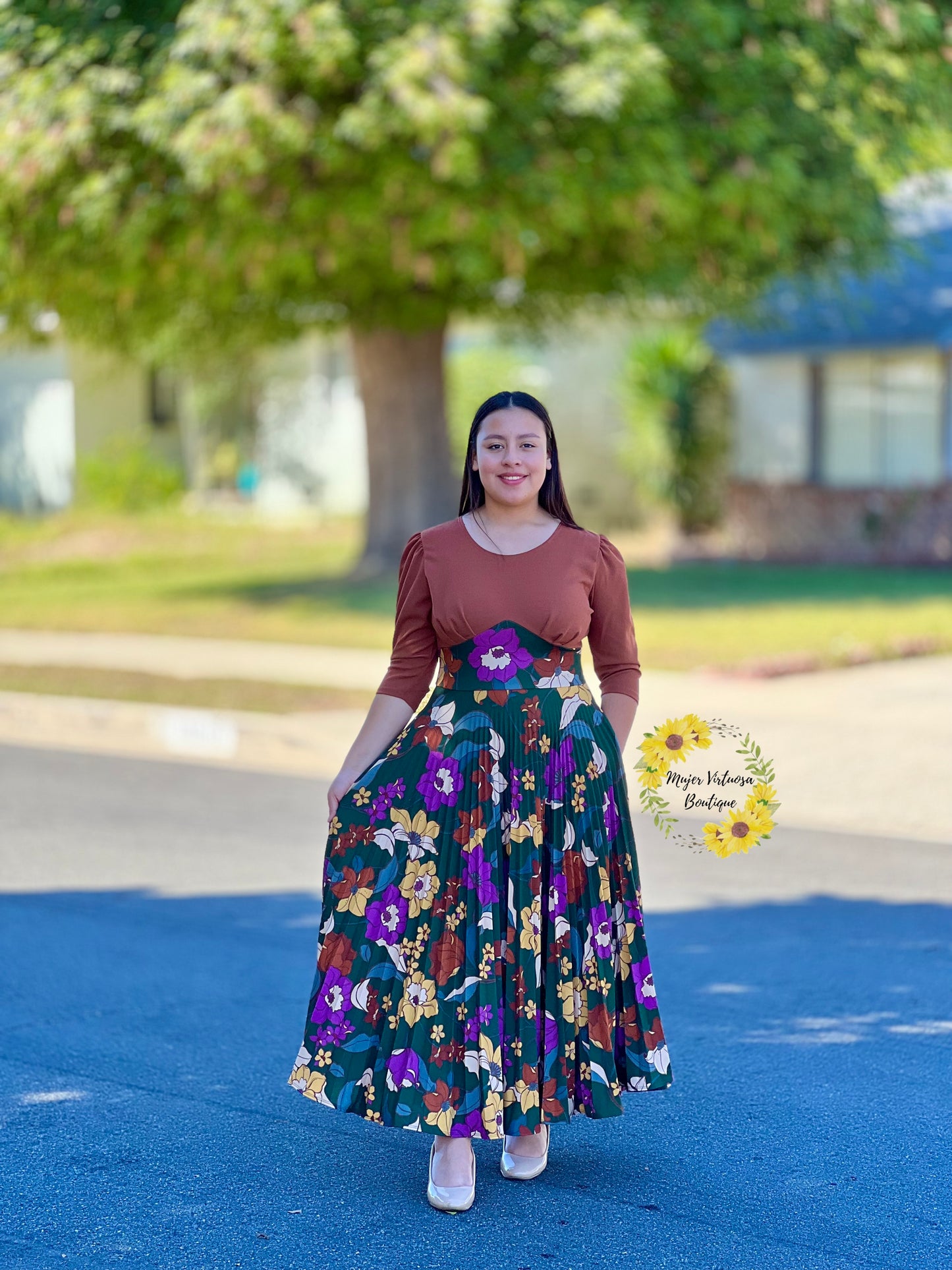 Cristel Caramelo Floral Pleated Dress