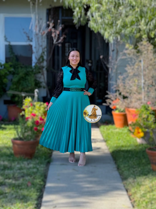 Brenda Turquesa & Black Dress