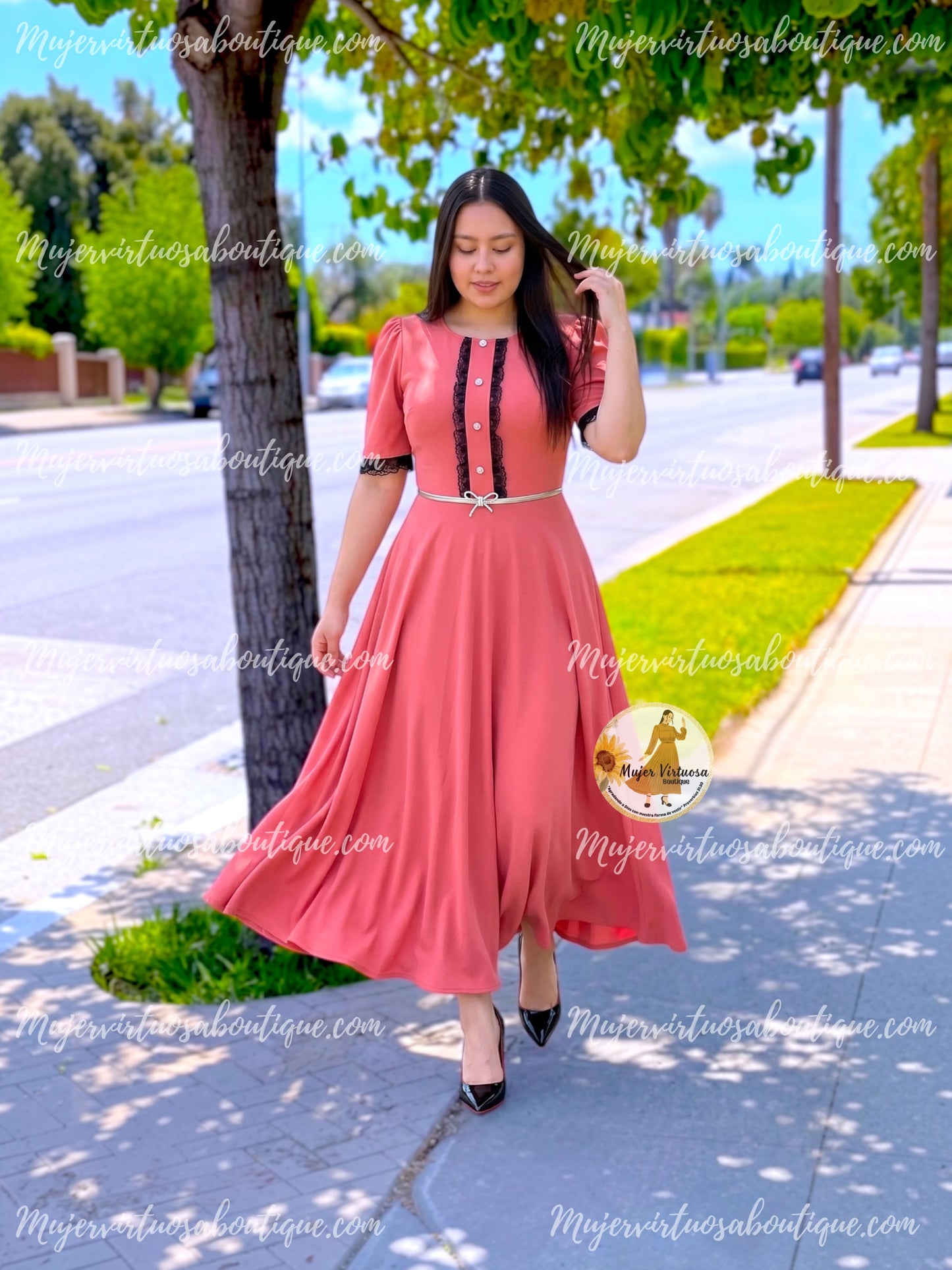 Eleanore Rosa Viejo Dress
