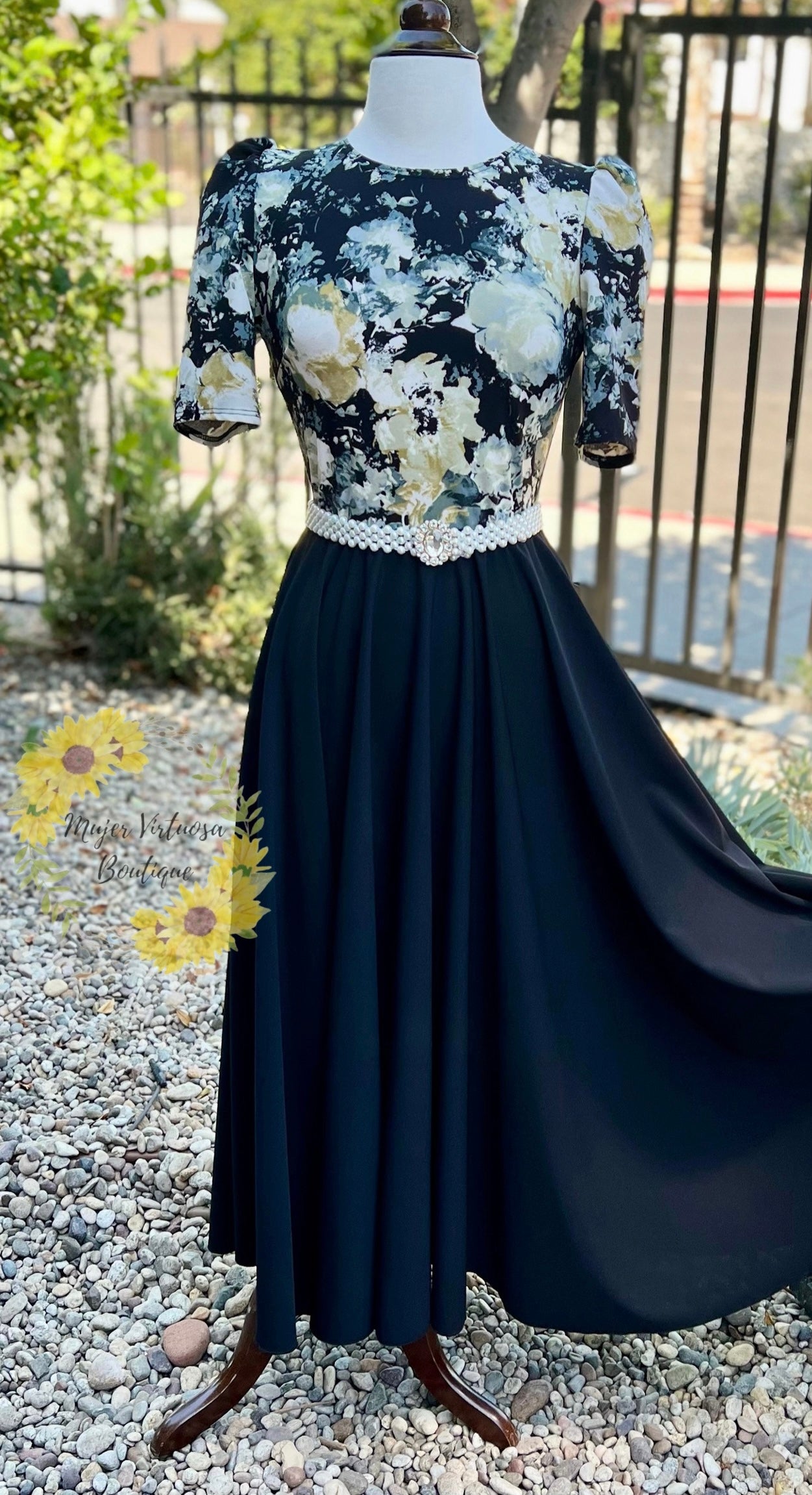 Black Maxi Floral Dress “S”